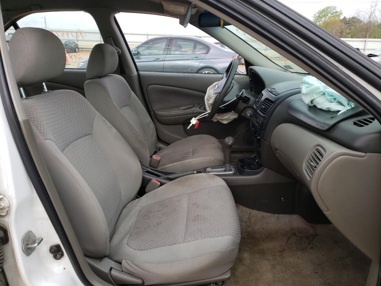 Photo 15 from auction – 2005 NISSAN SENTRA with VIN 3N1CB51D35L527548