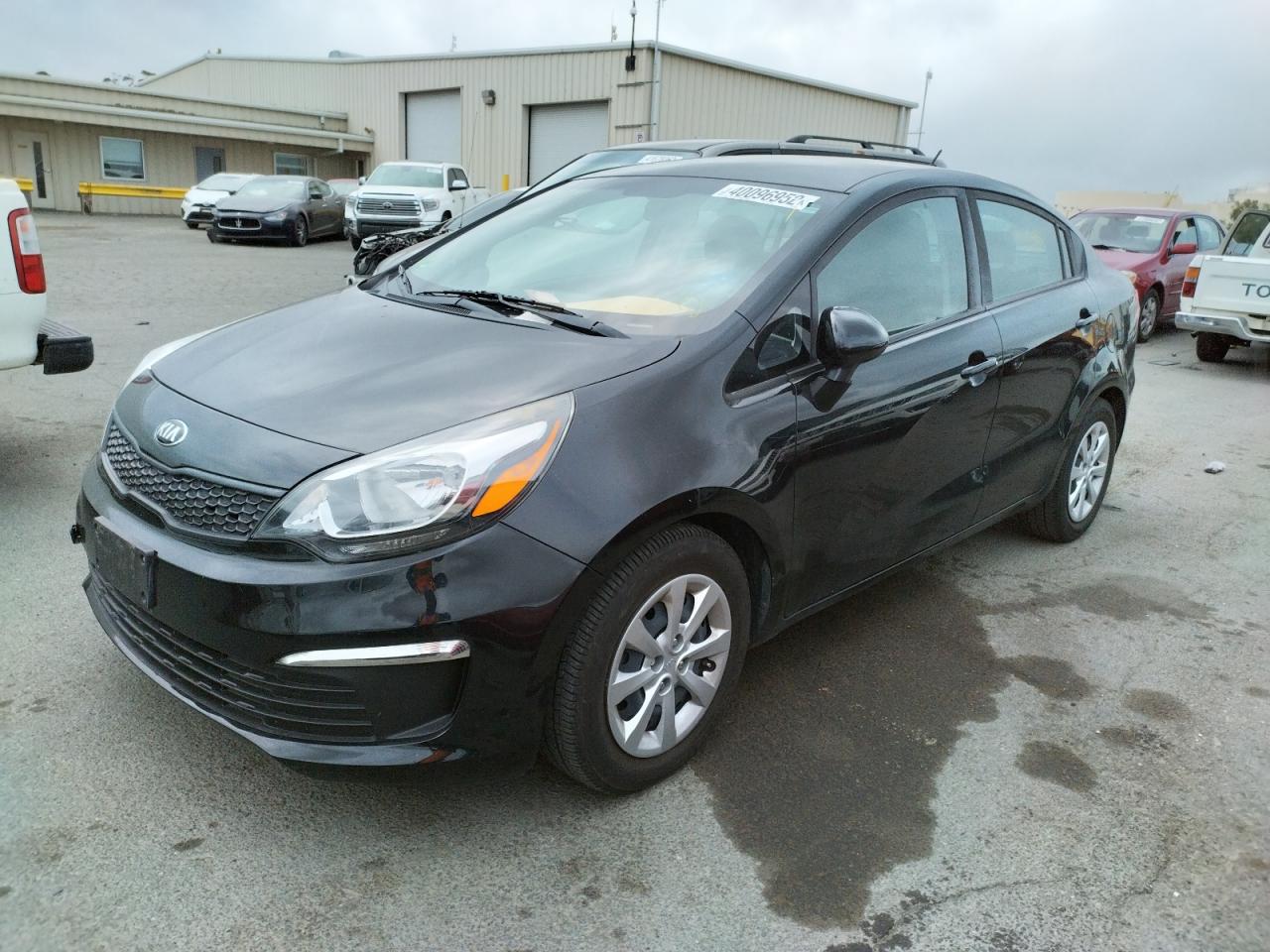 Photo 2 from auction – 2017 KIA RIO with VIN KNADM4A31H6026859