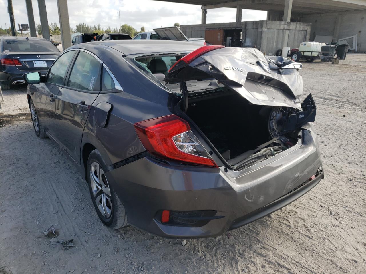 Photo 3 from auction – 2016 HONDA CIVIC LX with VIN 19XFC2F52GE011504