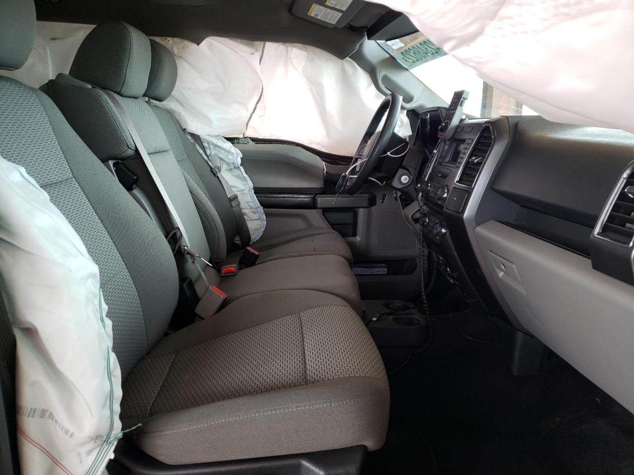 Photo 5 from auction – 2017 FORD F150 SUPER with VIN 1FTEW1C87HFB98306