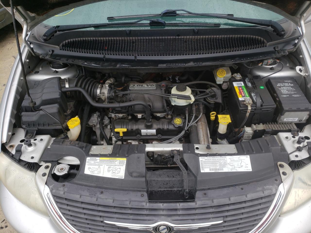 Photo 7 from auction – 2003 CHRYSLER TOWN & COU with VIN 2C8GP54L53R118484