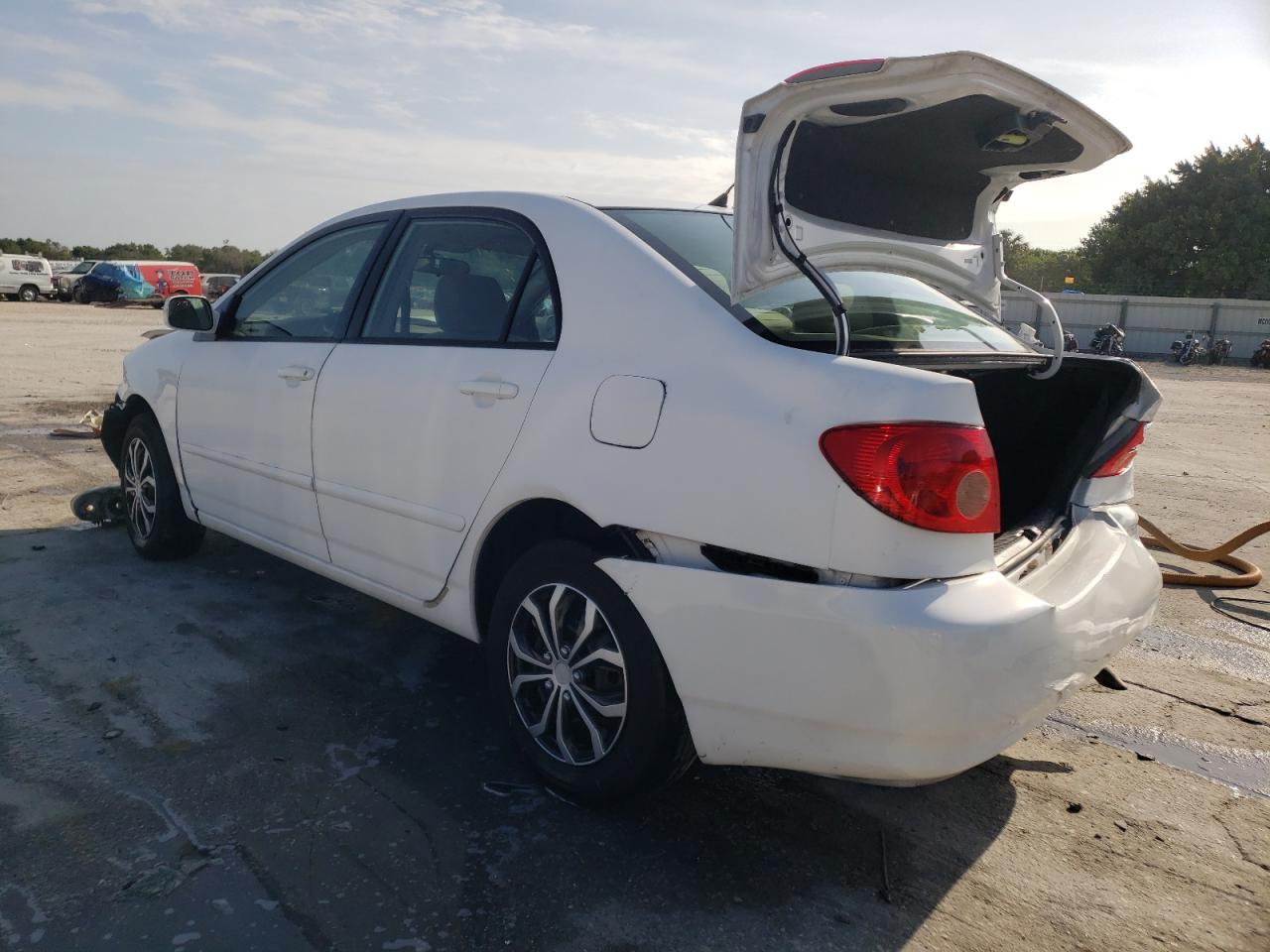 Photo 3 from auction – 2007 TOYOTA COROLLA CE with VIN 2T1BR32E37C851055