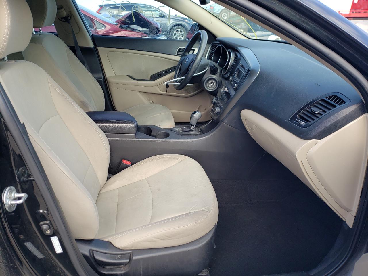 Photo 5 from auction – 2013 KIA OPTIMA LX with VIN KNAGM4A74D5306386
