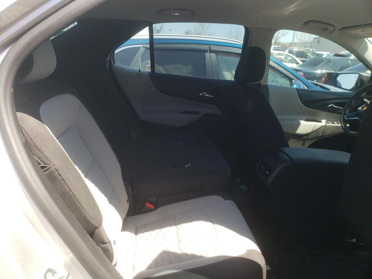 Photo 6 from auction – 2018 CHEVROLET EQUINOX LS with VIN 3GNAXHEVXJS647820