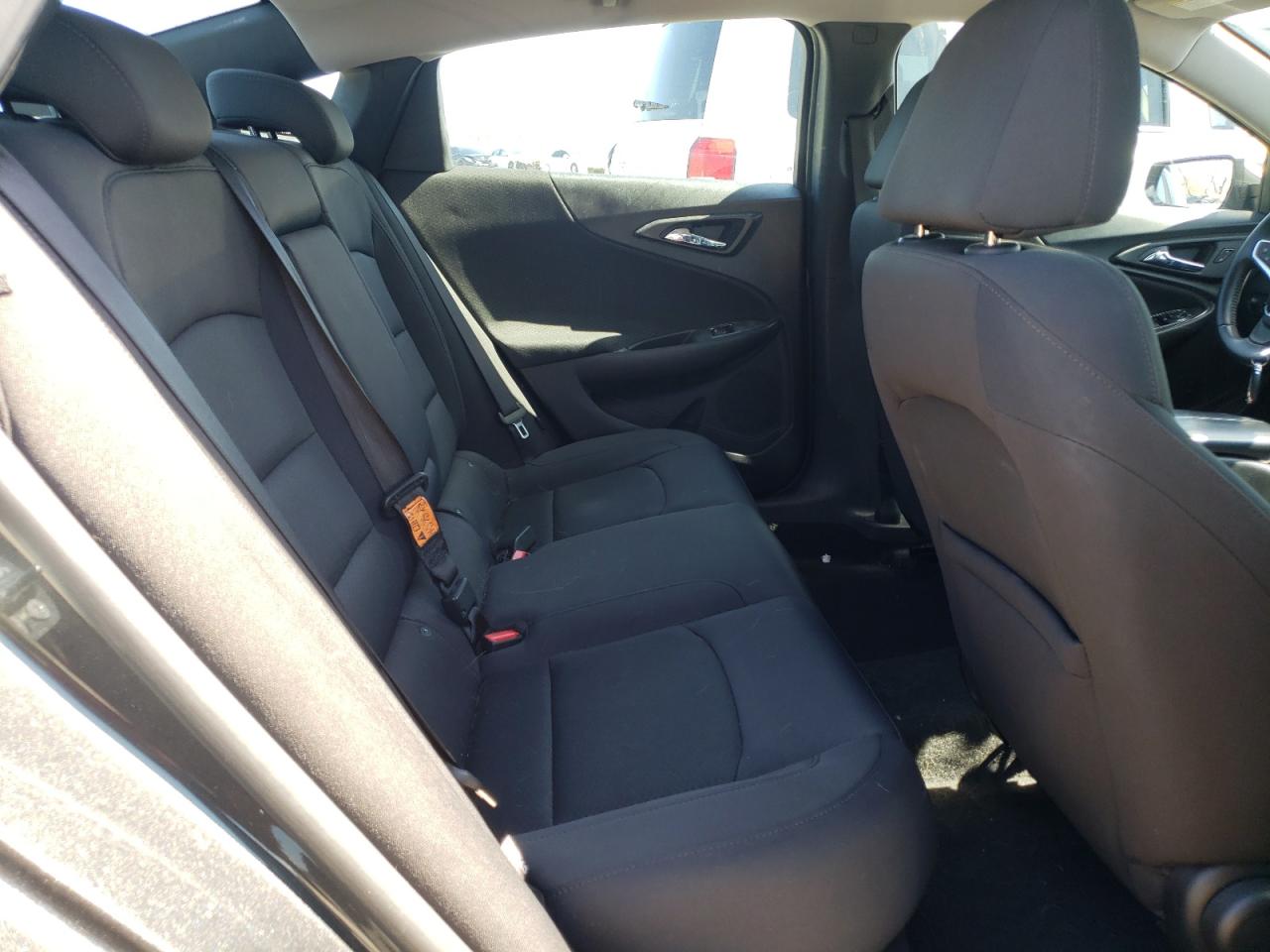 Photo 6 from auction – 2016 CHEVROLET MALIBU LT with VIN 1G1ZE5ST6GF199715
