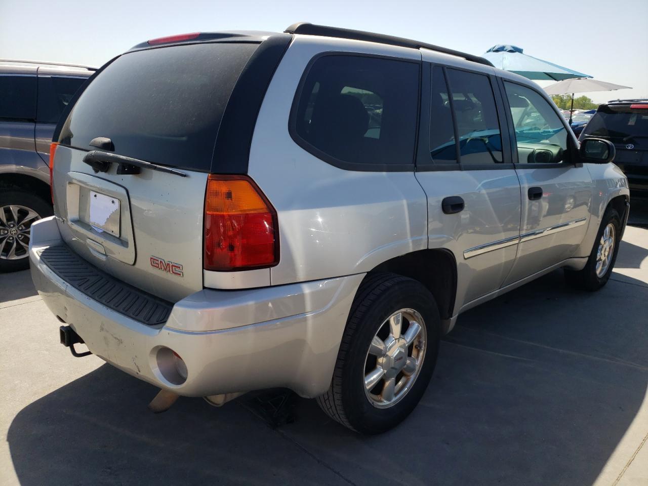 Photo 4 from auction – 2007 GMC ENVOY with VIN 1GKDT13S772295192