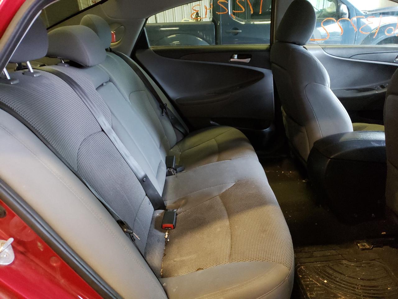 Photo 6 from auction – 2014 HYUNDAI SONATA GLS with VIN 5NPEB4AC2EH861044