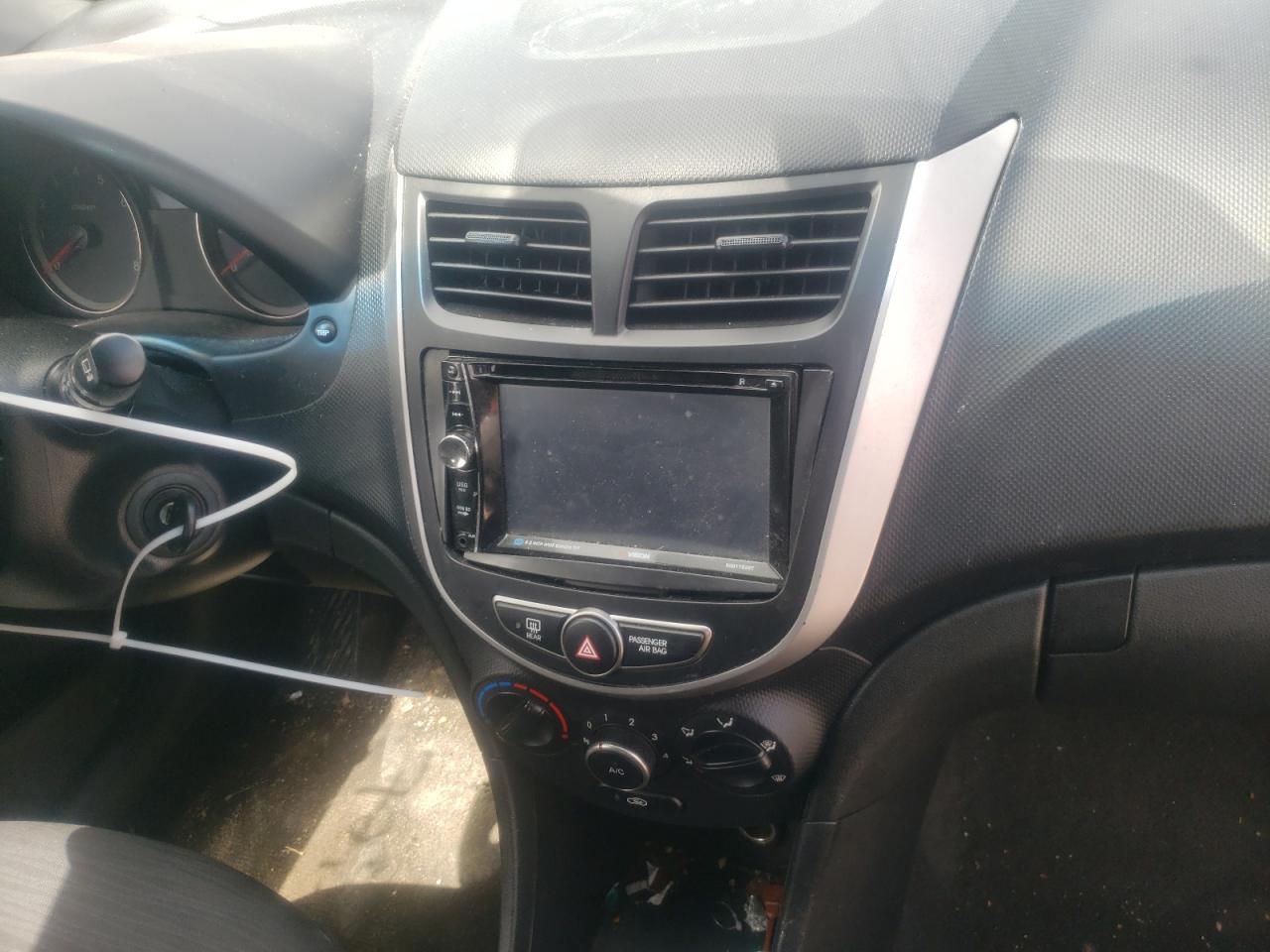 Photo 9 from auction – 2017 HYUNDAI ACCENT SE with VIN KMHCT5AE4HU350601