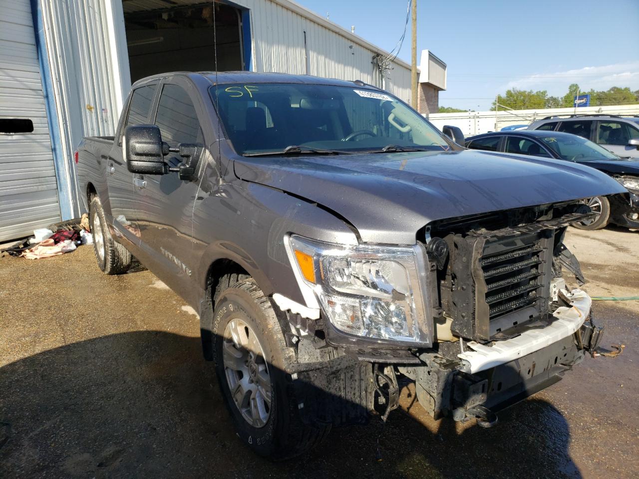 NISSAN TITAN SV 2018 with VIN 1N6AA1E66JN537669 - Photo from auction