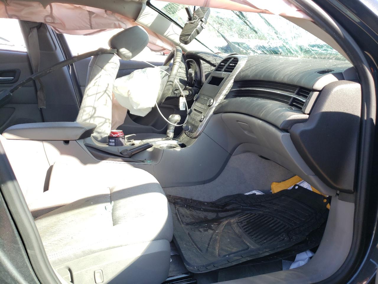 Photo 5 from auction – 2015 CHEVROLET MALIBU LS with VIN 1G11B5SL9FF239449