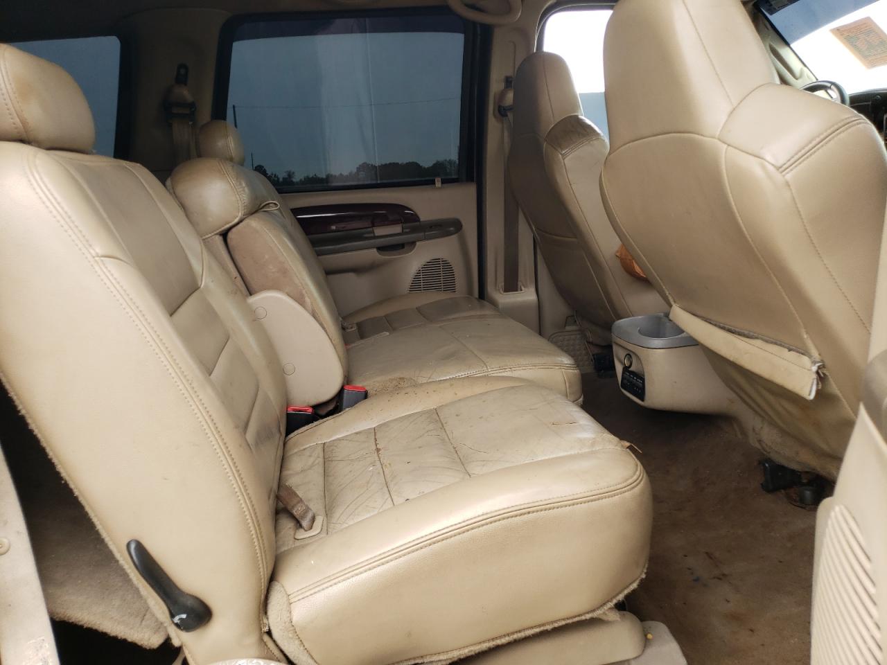 Photo 6 from auction – 2003 FORD EXCURSION with VIN 1FMNU43S33EA92139