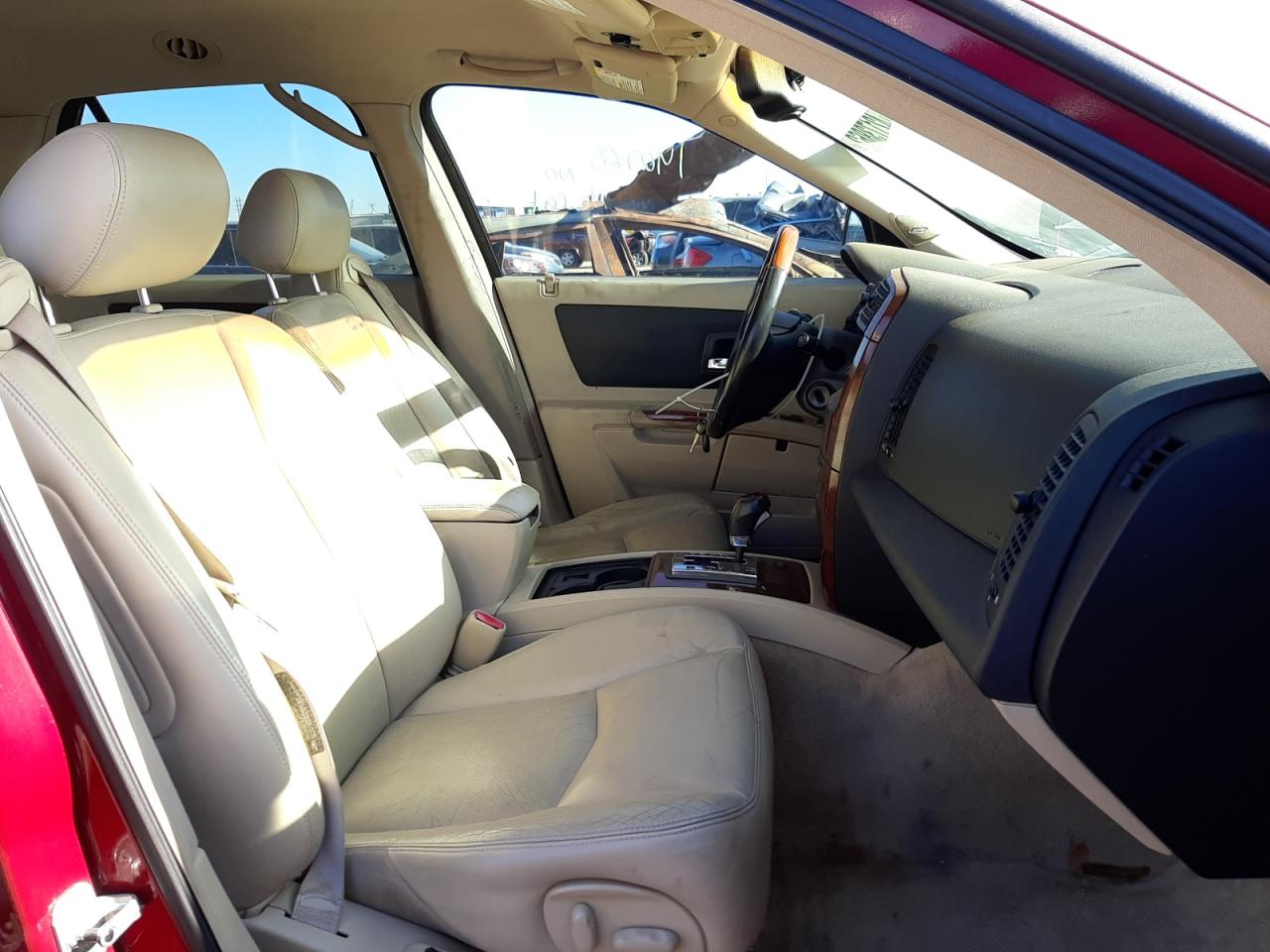 Photo 5 from auction – 2004 CADILLAC SRX with VIN 1GYEE63AX40175080