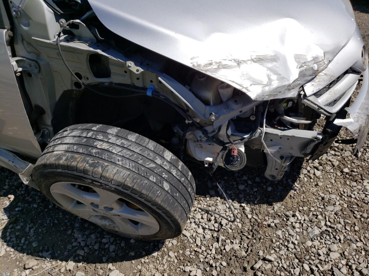 Photo 9 from auction – 2011 TOYOTA COROLLA S with VIN 2T1BU4EE7BC747094