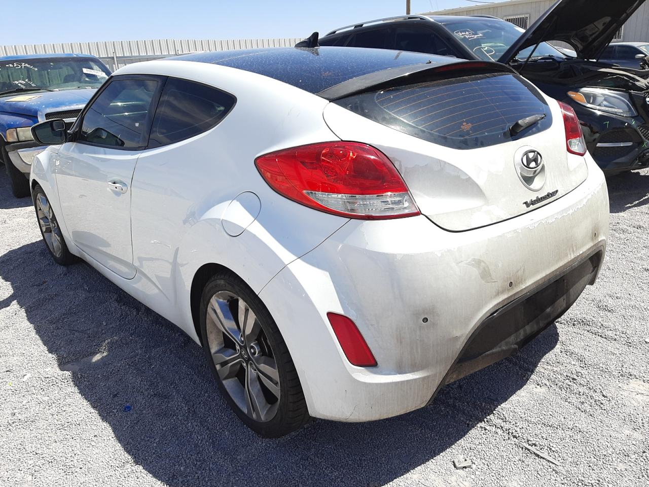 Photo 3 from auction – 2012 HYUNDAI VELOSTER with VIN KMHTC6AD7CU067325