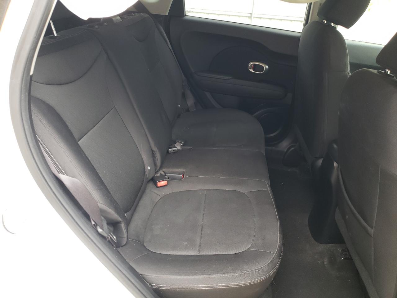 Photo 6 from auction – 2014 KIA SOUL with VIN KNDJN2A22E7004356