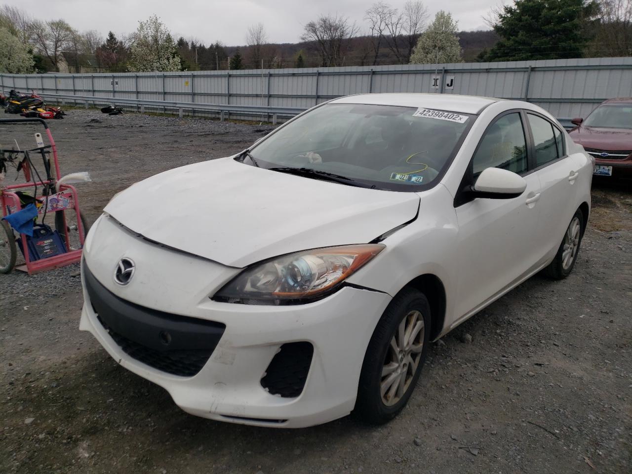 Photo 2 from auction – 2012 MAZDA 3 I with VIN JM1BL1V88C1663092