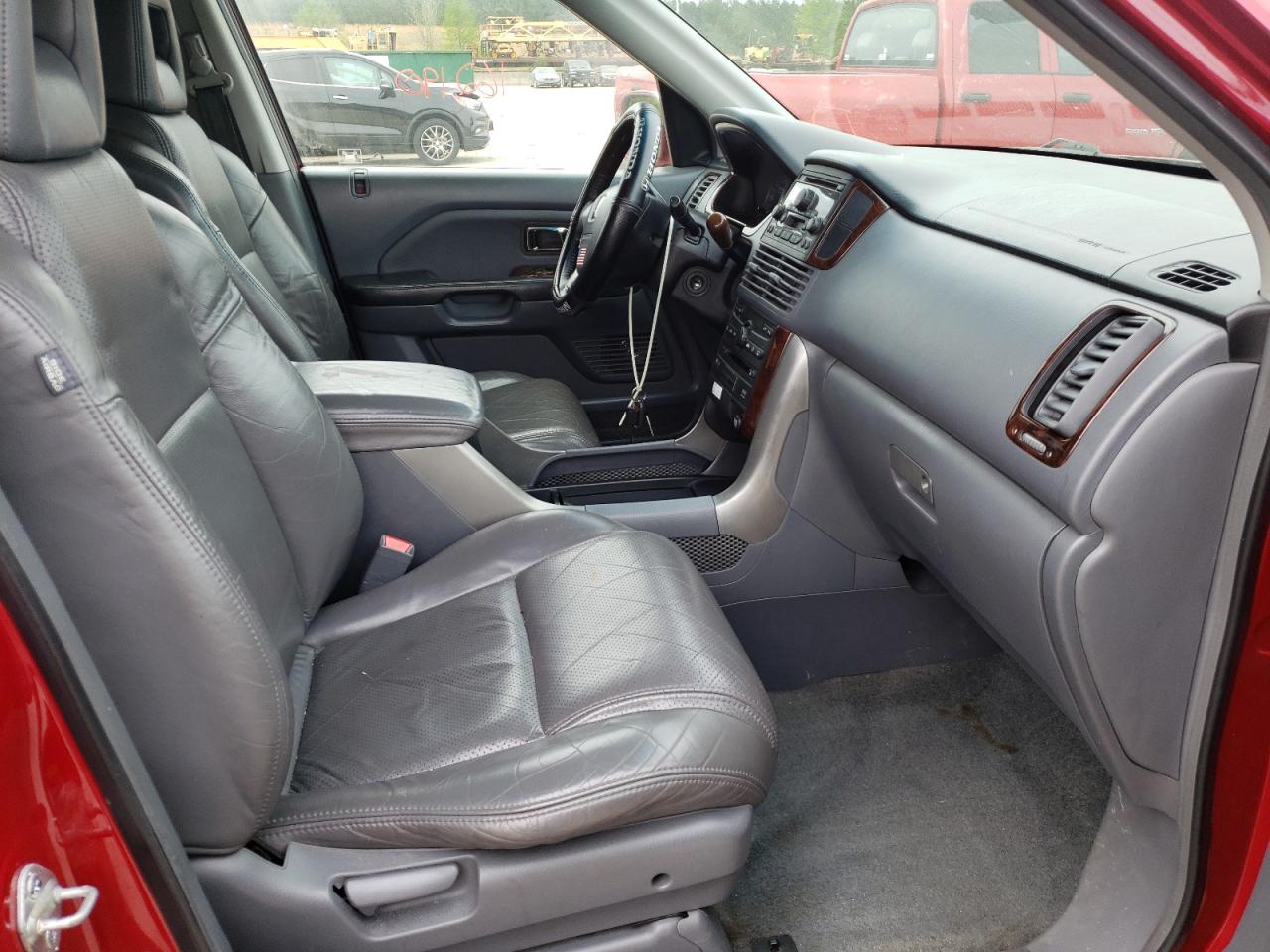 Photo 5 from auction – 2003 HONDA PILOT EXL with VIN 2HKYF18663H520159