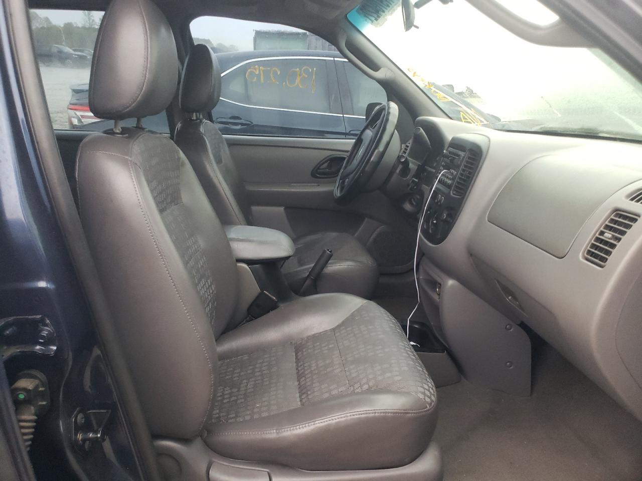 Photo 5 from auction – 2002 FORD ESCAPE XLS with VIN 1FMYU01192KB02818