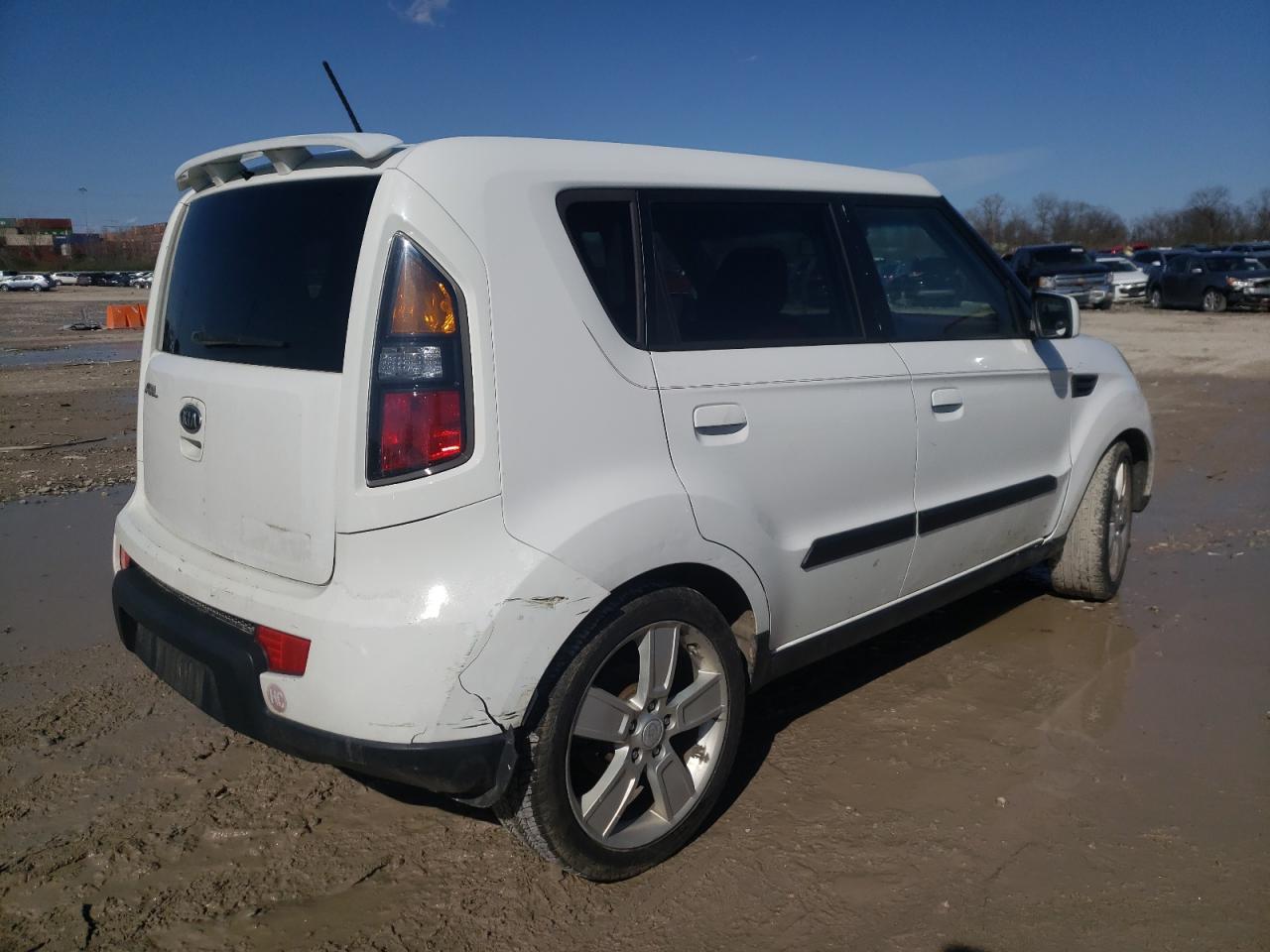 Zdjęcie 4 z aukcji – 2010 KIA SOUL + z VIN KNDJT2A28A7037152