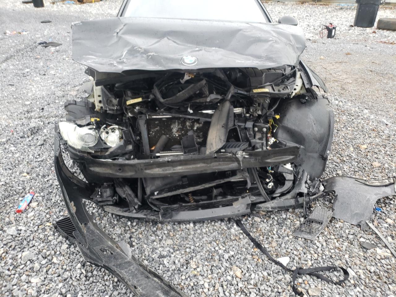 Photo 9 from auction – 2009 BMW 328 I with VIN WBAWB33599P136352