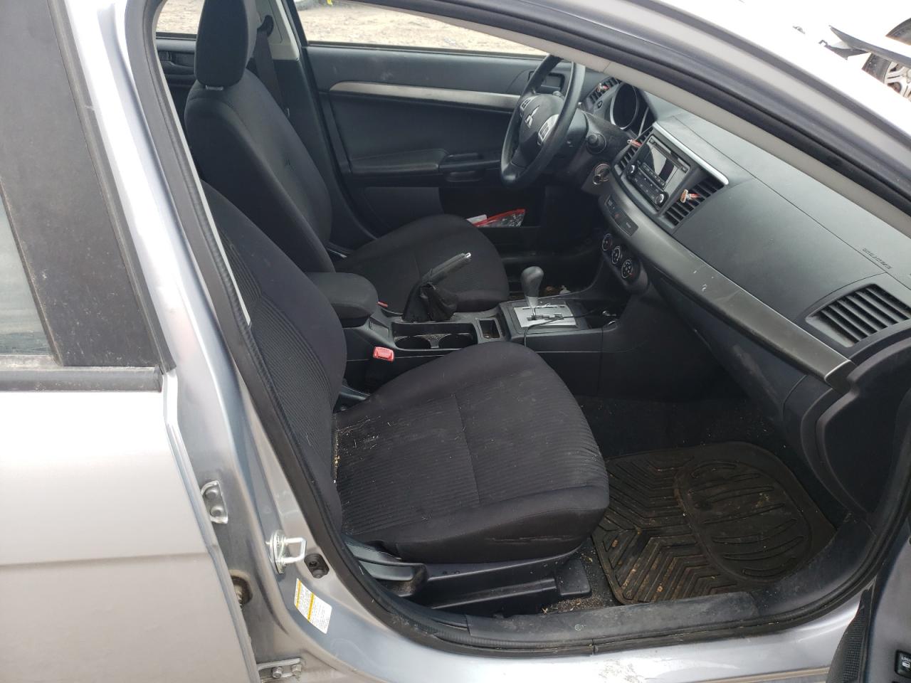 Photo 5 from auction – 2015 MITSUBISHI LANCER ES with VIN JA32U2FU4FU009643