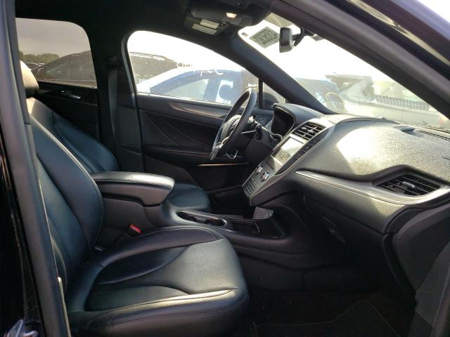 Photo 5 from auction – 2017 LINCOLN MKC PREMIE with VIN 5LMCJ1C90HUL34326