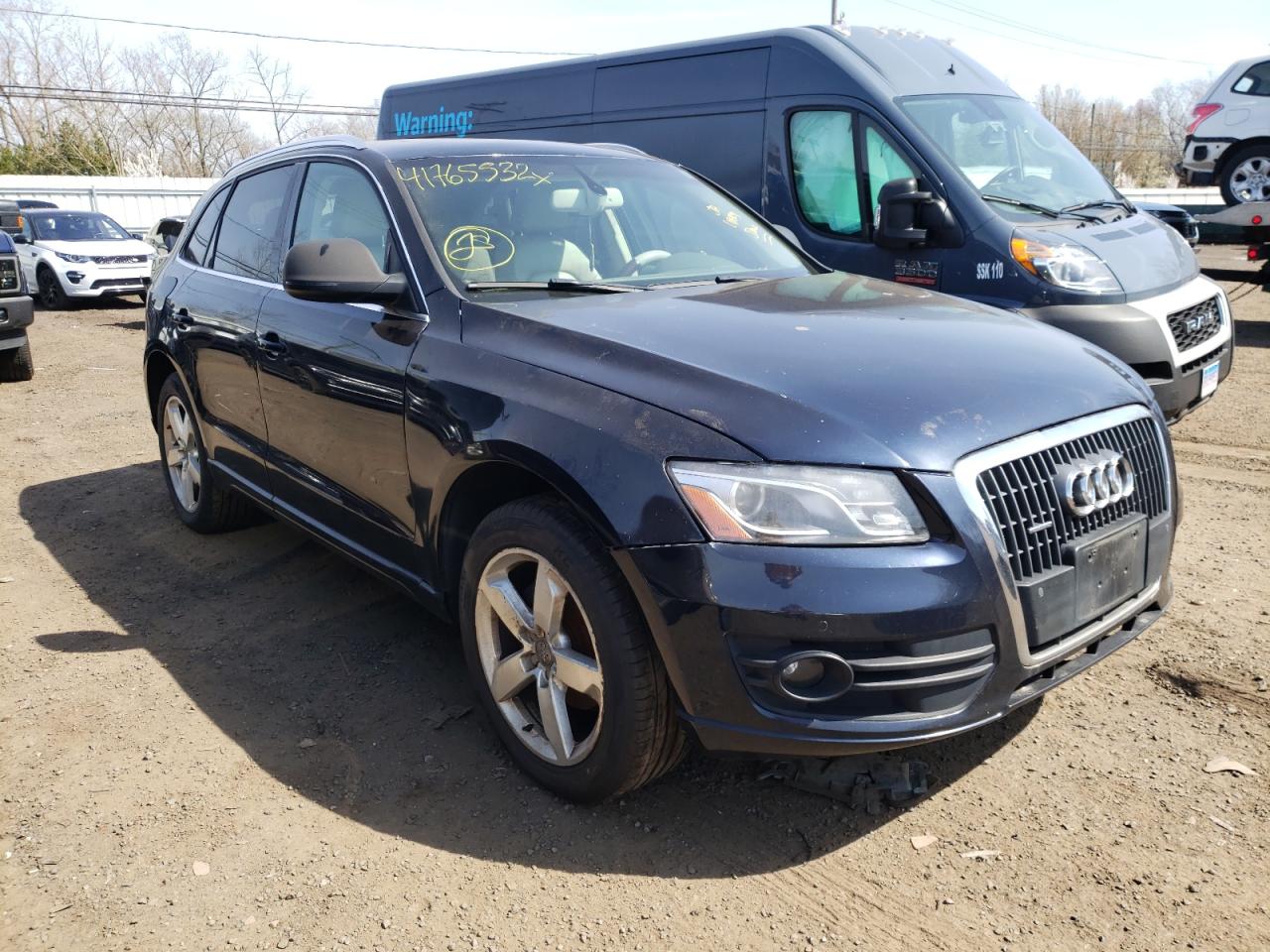 AUDI Q5 PREMIUM 2011 with VIN WA1LFAFP7BA026060 - Photo from auction