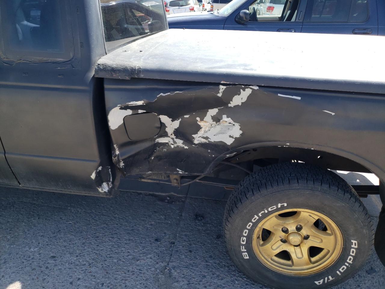 Photo 9 from auction – 1999 MAZDA B2500 CAB with VIN 4F4YR16C0XTM35181