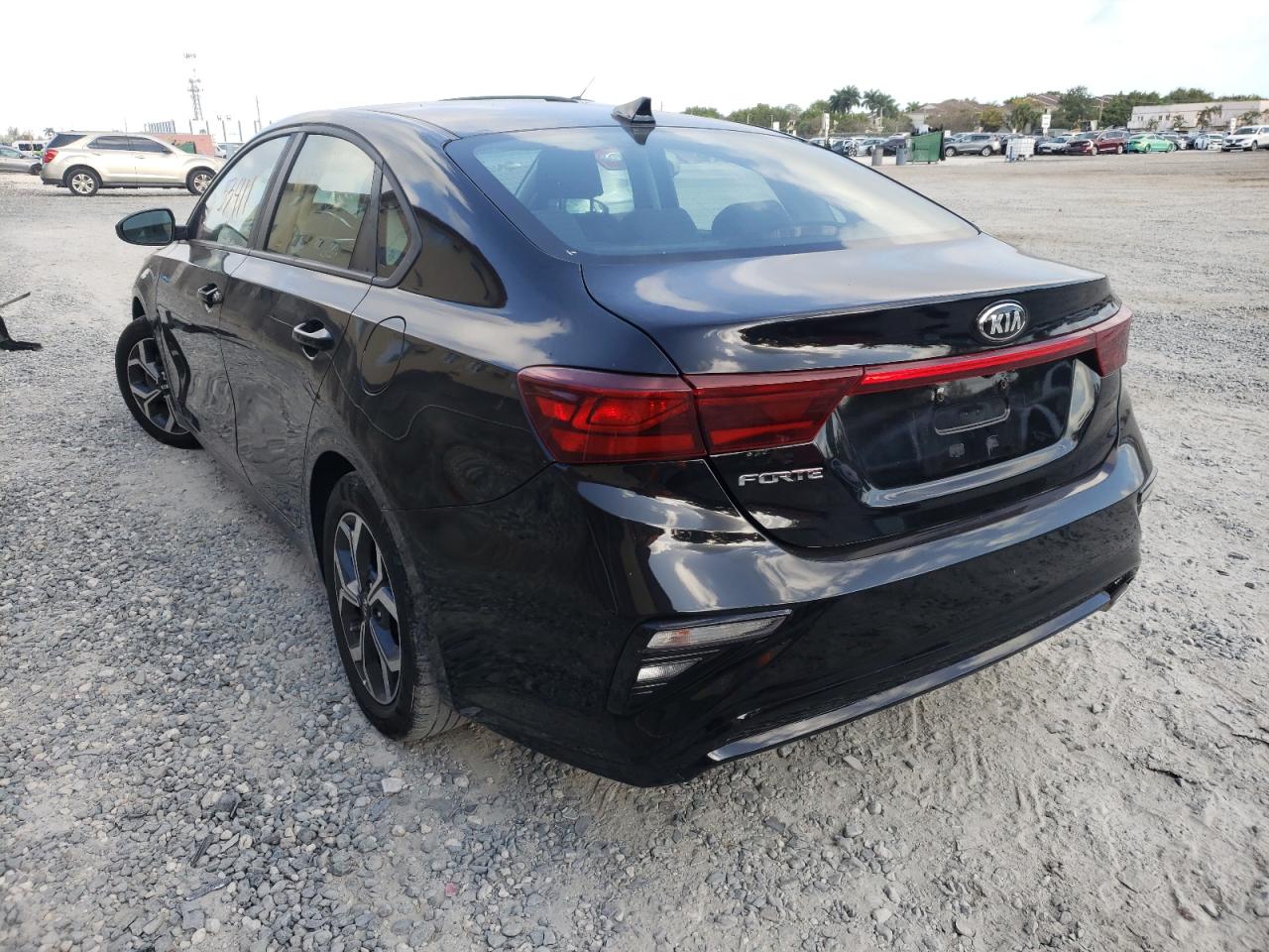 Photo 3 from auction – 2019 KIA FORTE FE with VIN 3KPF24AD8KE063211