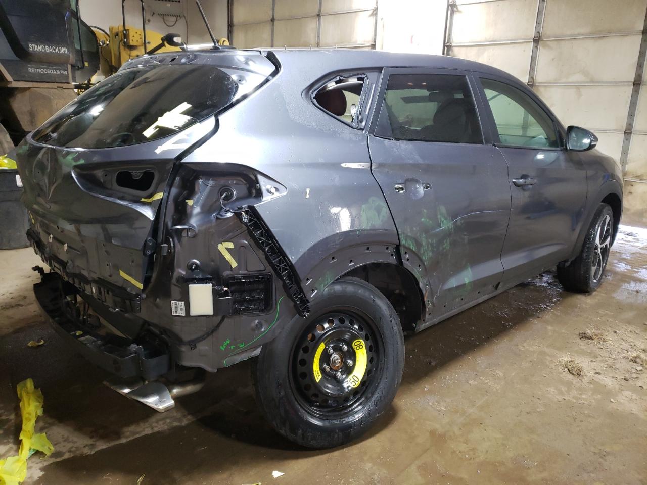 Photo 4 from auction – 2017 HYUNDAI TUCSON LIM with VIN KM8J3CA25HU411780