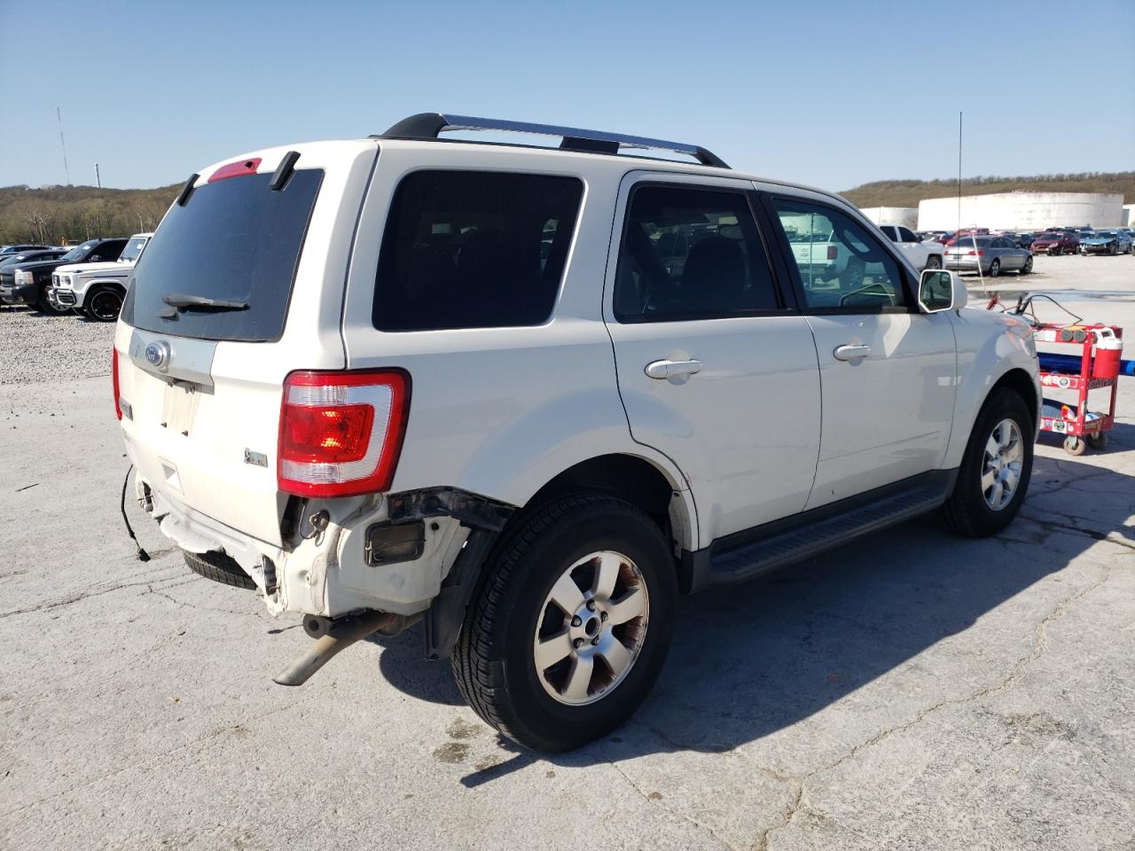 Photo 4 from auction – 2012 FORD ESCAPE LIM with VIN 1FMCU0EG5CKC43251