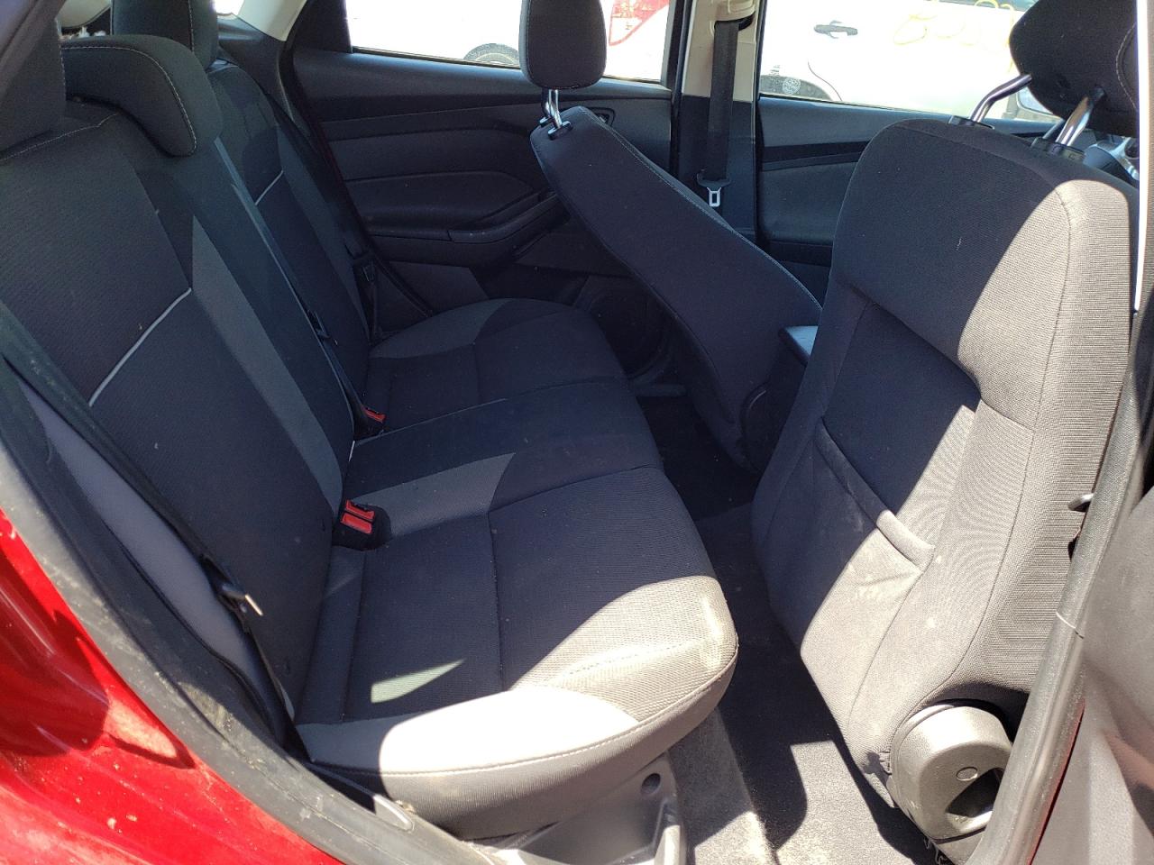 Photo 6 from auction – 2012 FORD FOCUS SE with VIN 1FAHP3K28CL346191