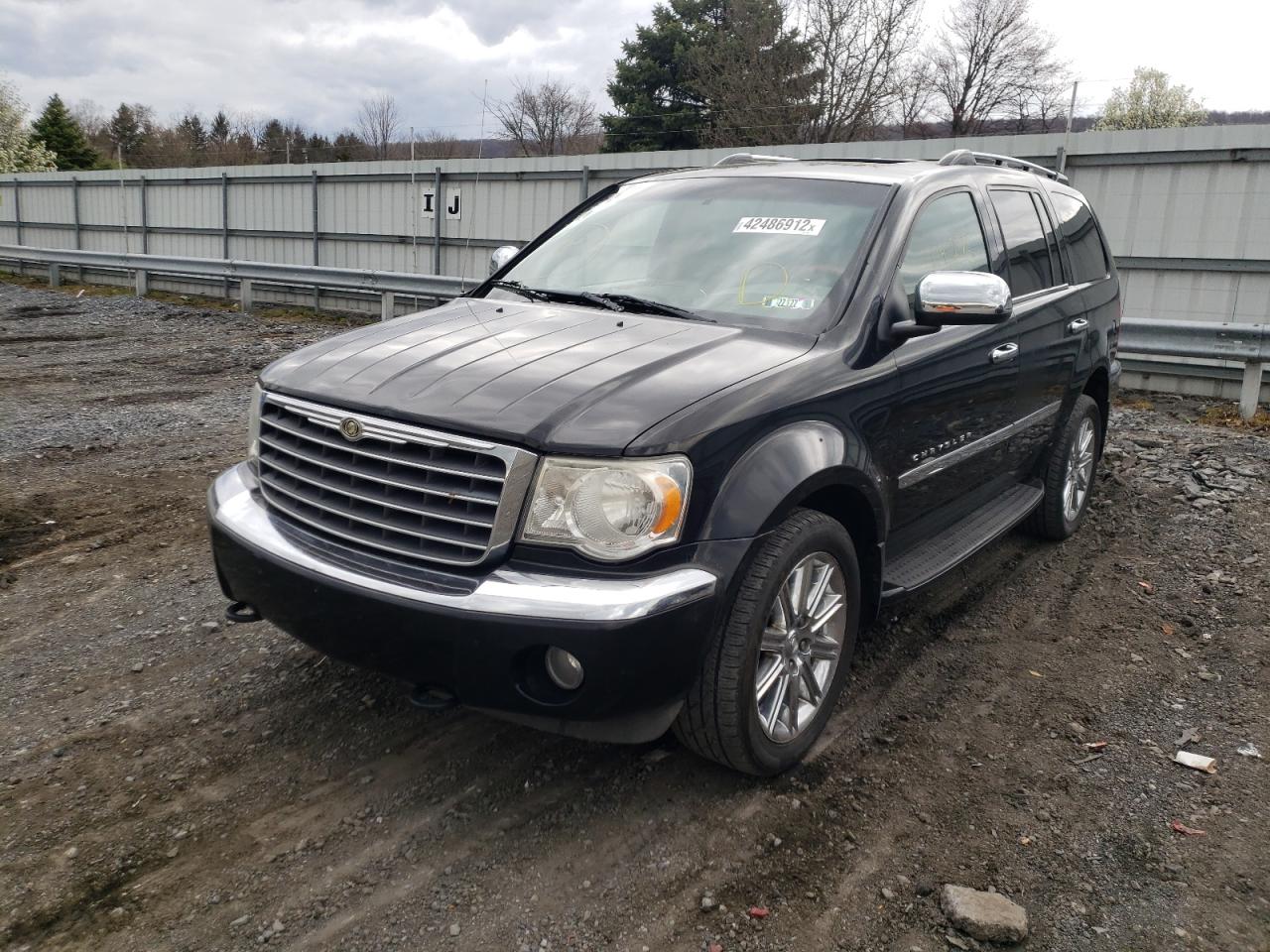 Photo 2 from auction – 2008 CHRYSLER ASPEN LIMI with VIN 1A8HW58288F134020