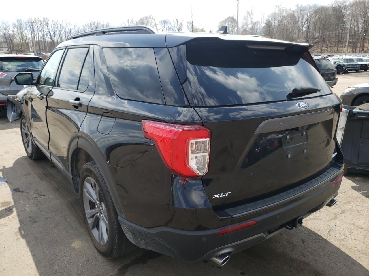 Photo 3 from auction – 2021 FORD EXPLORER X with VIN 1FMSK8DH8MGC16351