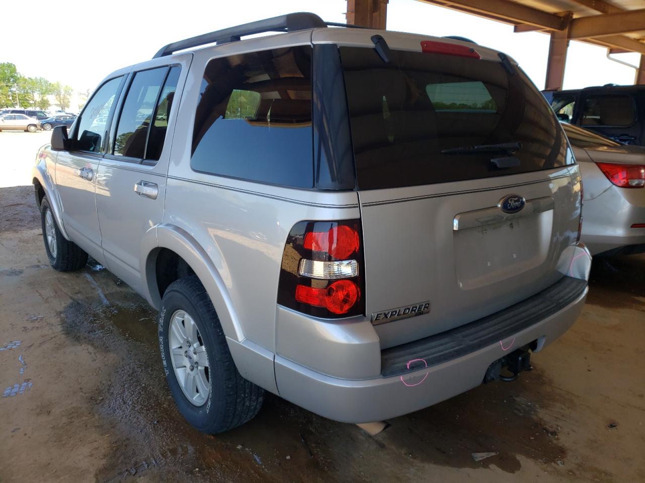 Photo 3 from auction – 2009 FORD EXPLORER X with VIN 1FMEU63E39UA43611