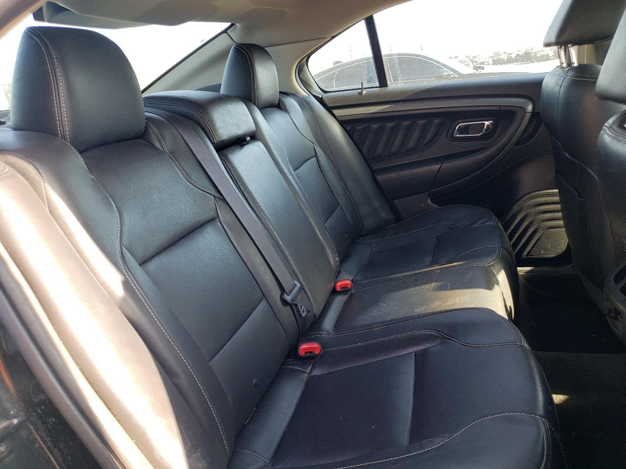 Photo 6 from auction – 2011 FORD TAURUS SEL with VIN 1FAHP2EW3BG177715