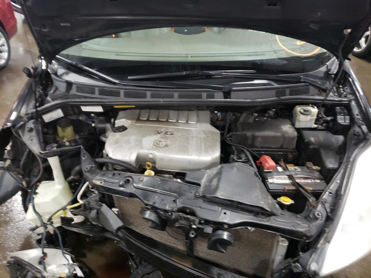 Photo 7 from auction – 2010 TOYOTA SIENNA XLE with VIN 5TDYK4CCXAS343407