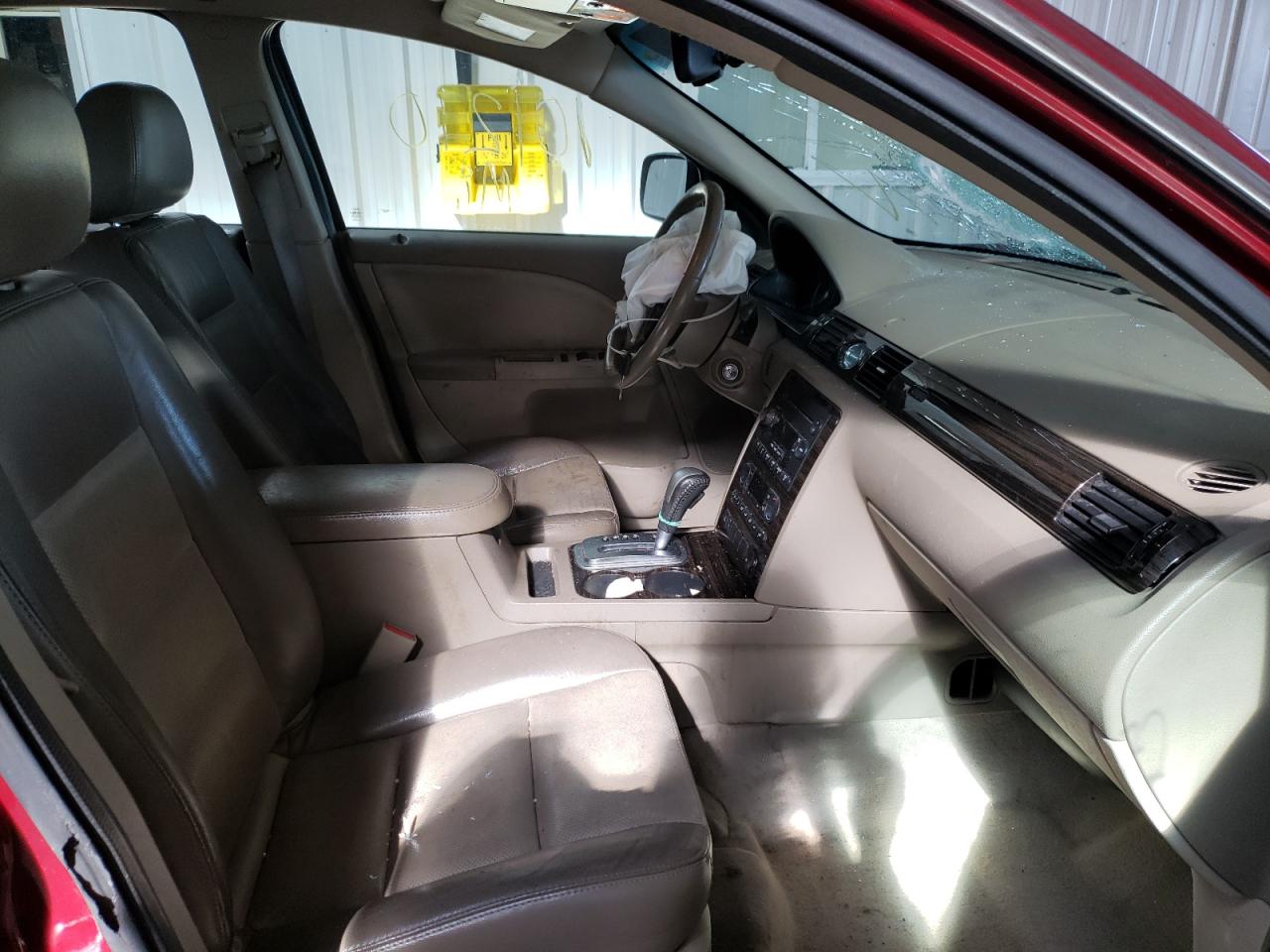 Photo 5 from auction – 2006 MERCURY MONTEGO LU with VIN 1MEHM40106G618957