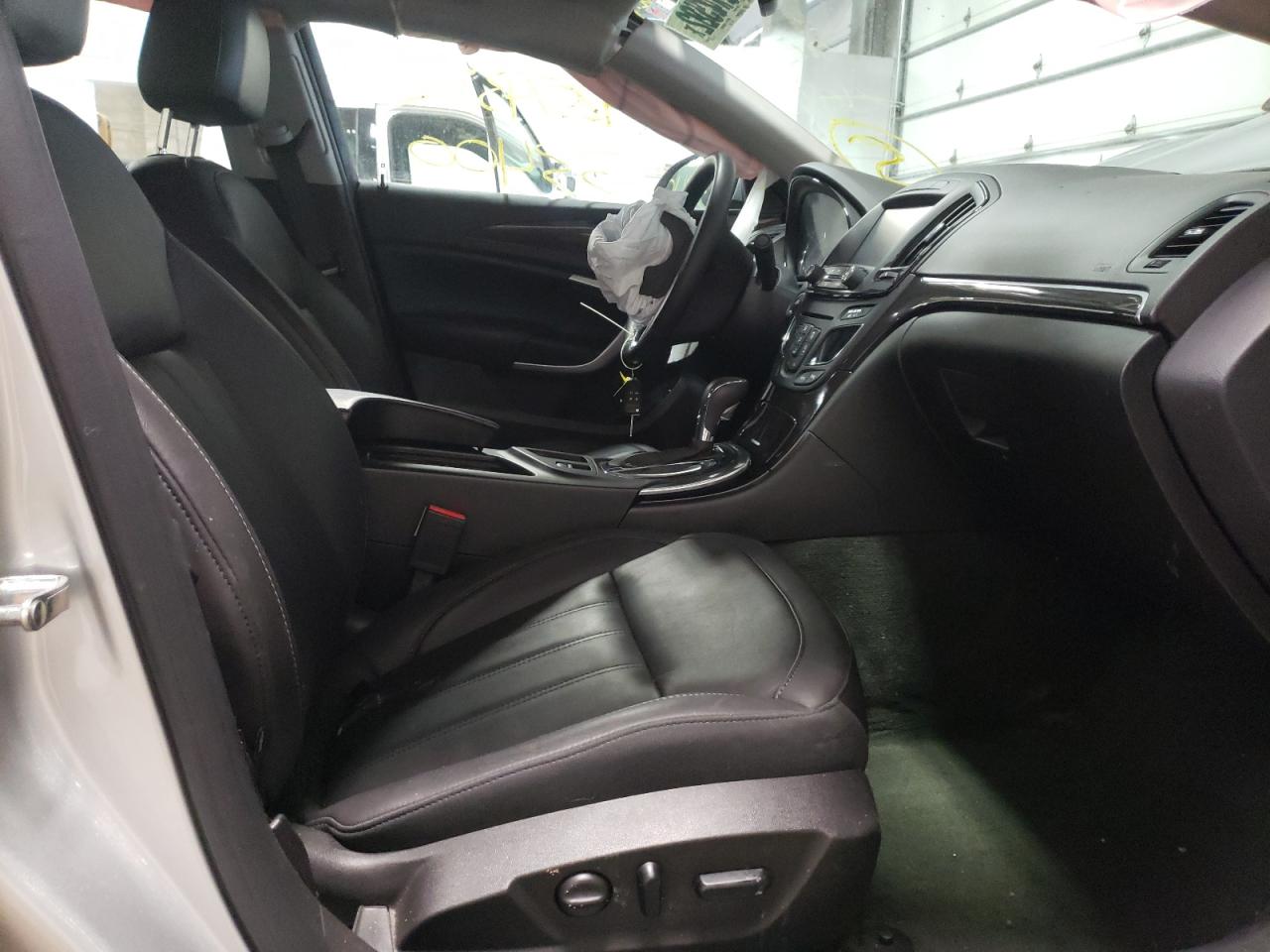Photo 5 from auction – 2017 BUICK REGAL PREM with VIN 2G4GR5GX0H9169372