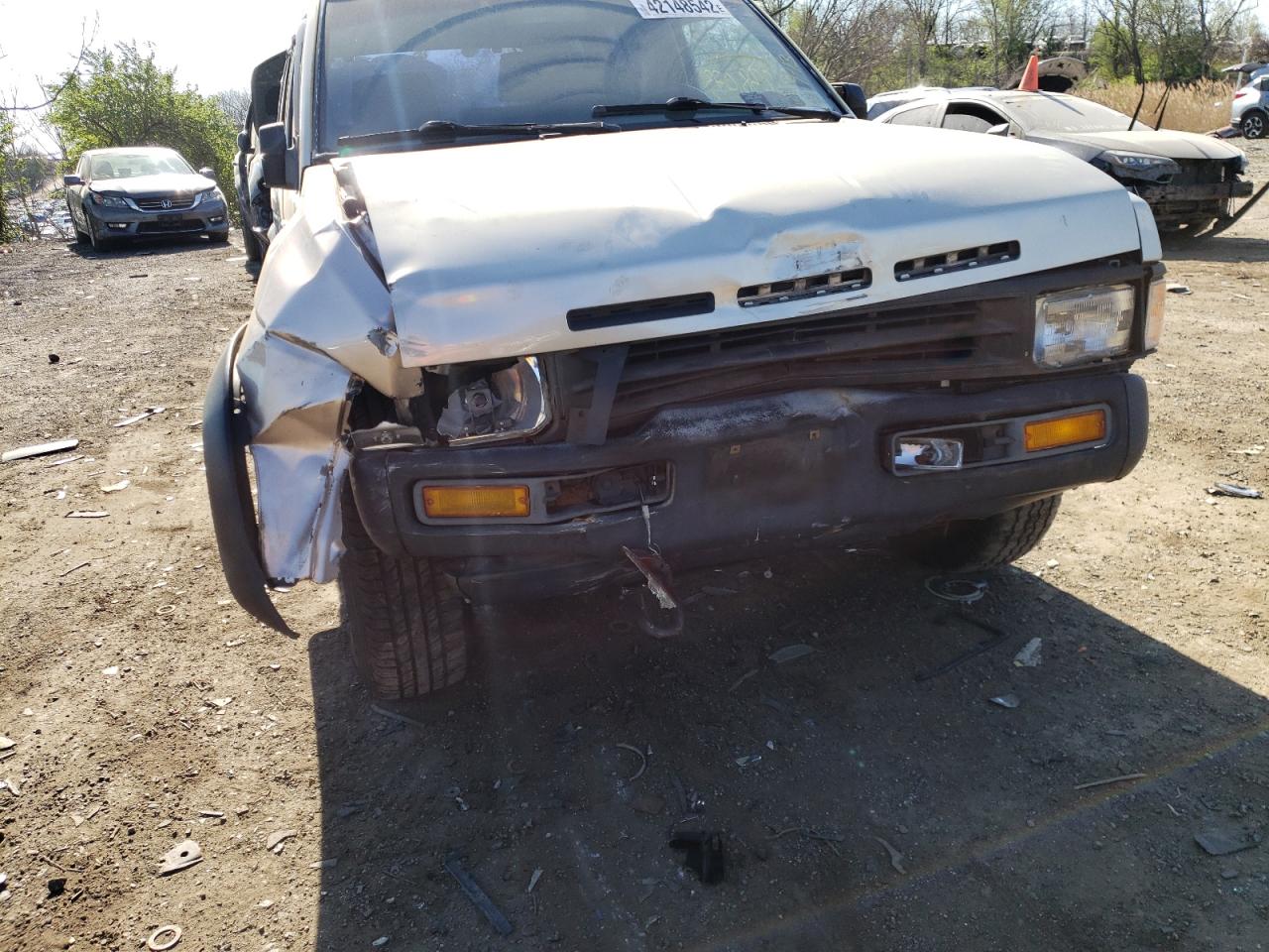 Photo 9 from auction – 1995 NISSAN PATHFINDER with VIN JN8HD17S6SW041242