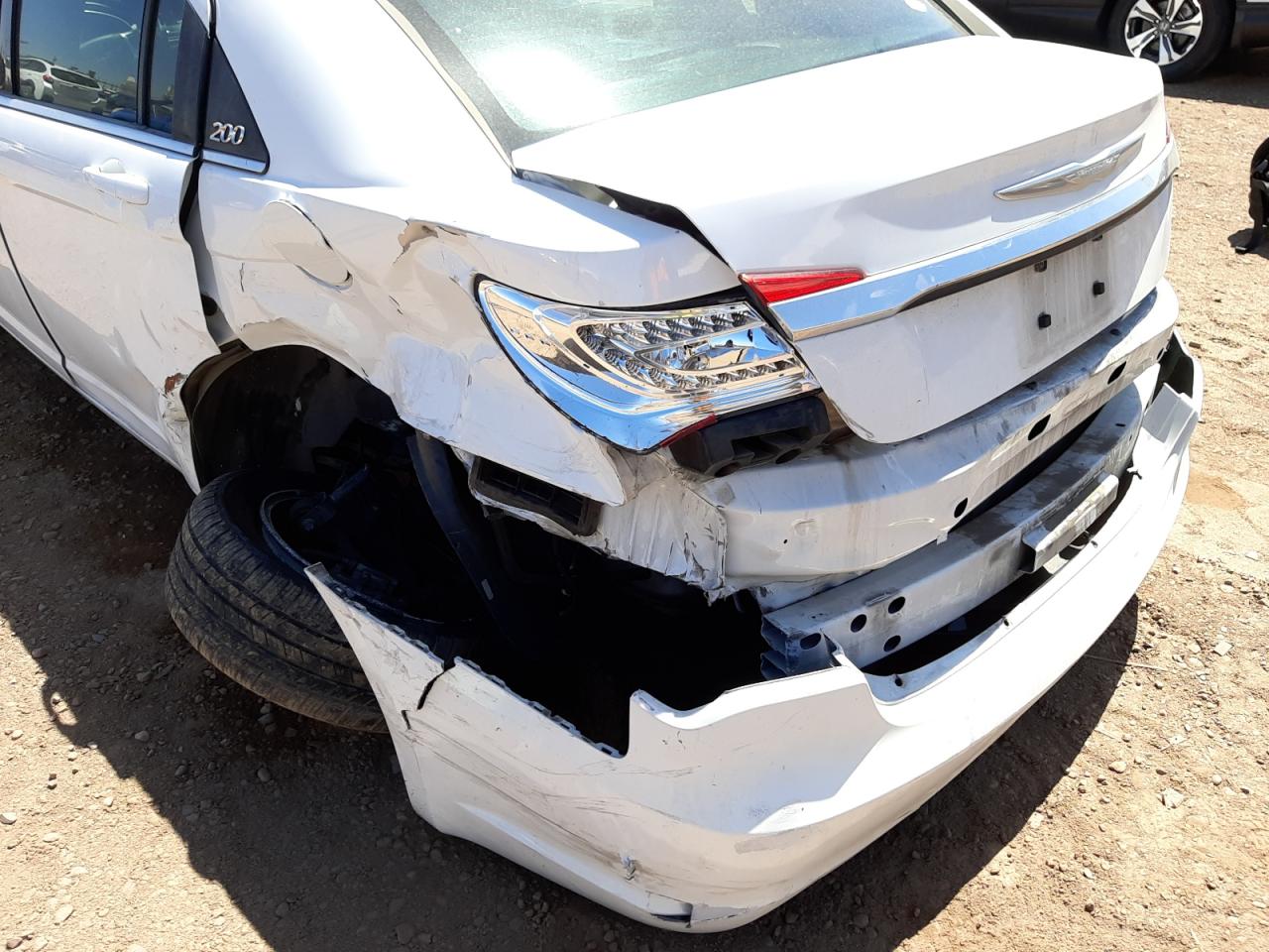 Photo 9 from auction – 2014 CHRYSLER 200 TOURIN with VIN 1C3CCBBB7EN131181
