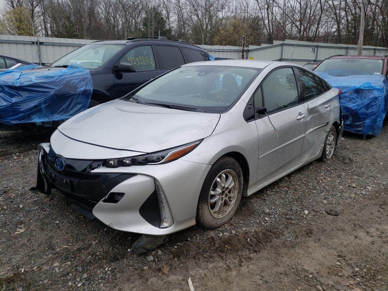 Photo 2 from auction – 2019 TOYOTA PRIUS PRIM with VIN JTDKARFP4K3115524