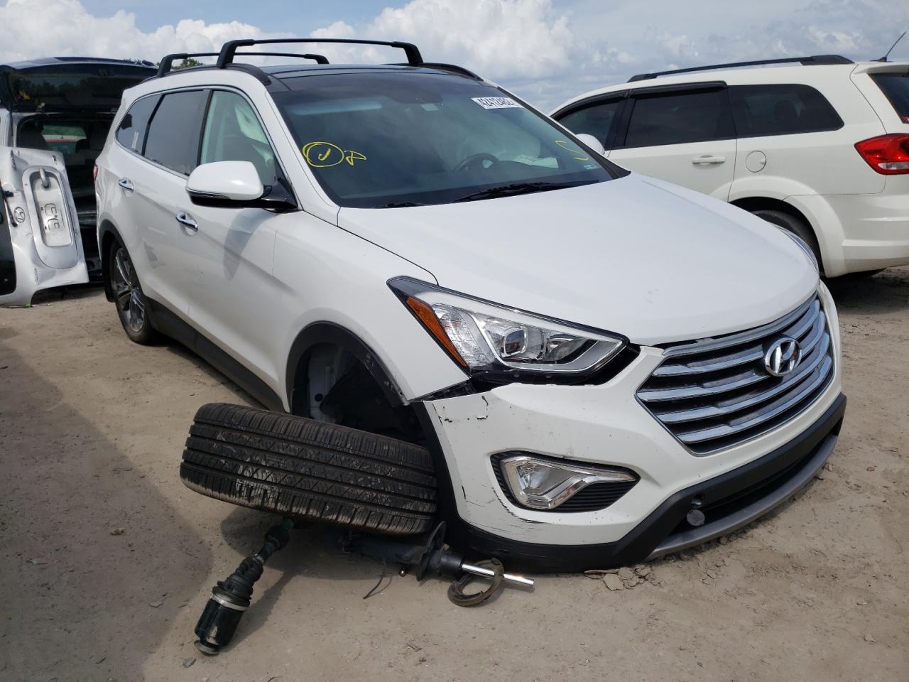 HYUNDAI SANTA FE S 2016 with VIN KM8SR4HF7GU134033 - Photo from auction