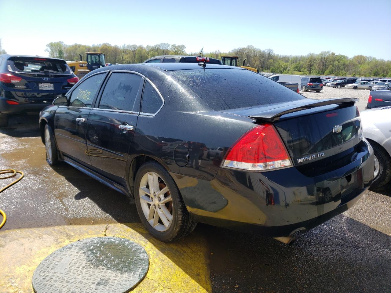 Photo 3 from auction – 2012 CHEVROLET IMPALA LTZ with VIN 2G1WC5E30C1211461