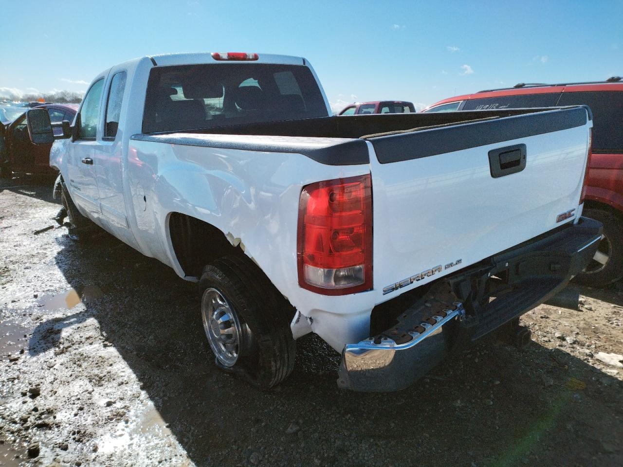 صورة رقم 3 من المزاد - 2008 GMC SIERRA C25 مع VIN 1GTHC29628E172896