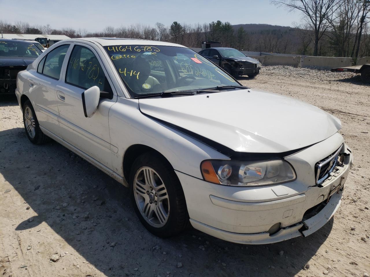 VOLVO S60 2.5T 2008 with VIN YV1RS592882670330 - Photo from auction