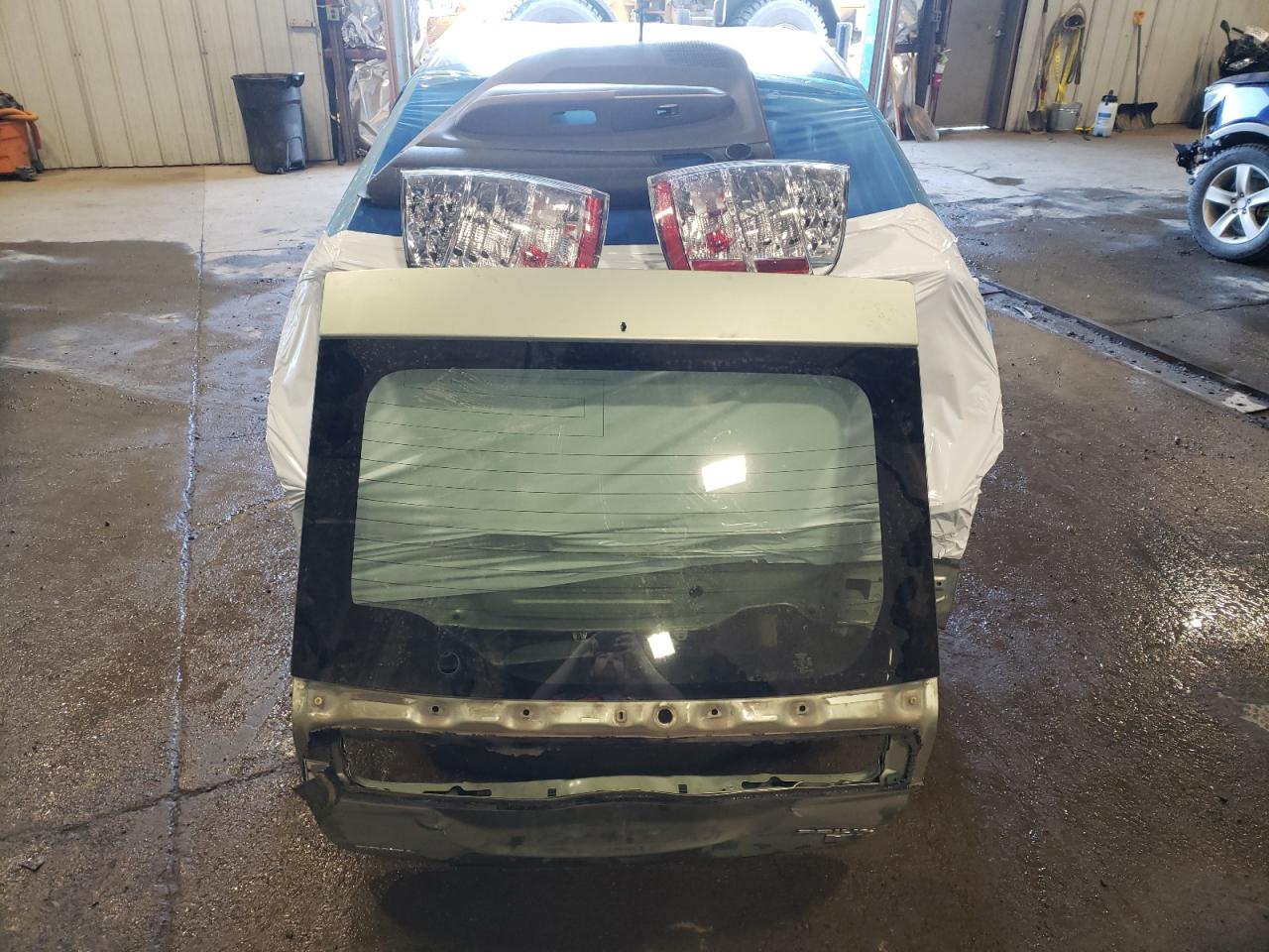 Photo 9 from auction – 2007 TOYOTA PRIUS with VIN JTDKB20U177610332