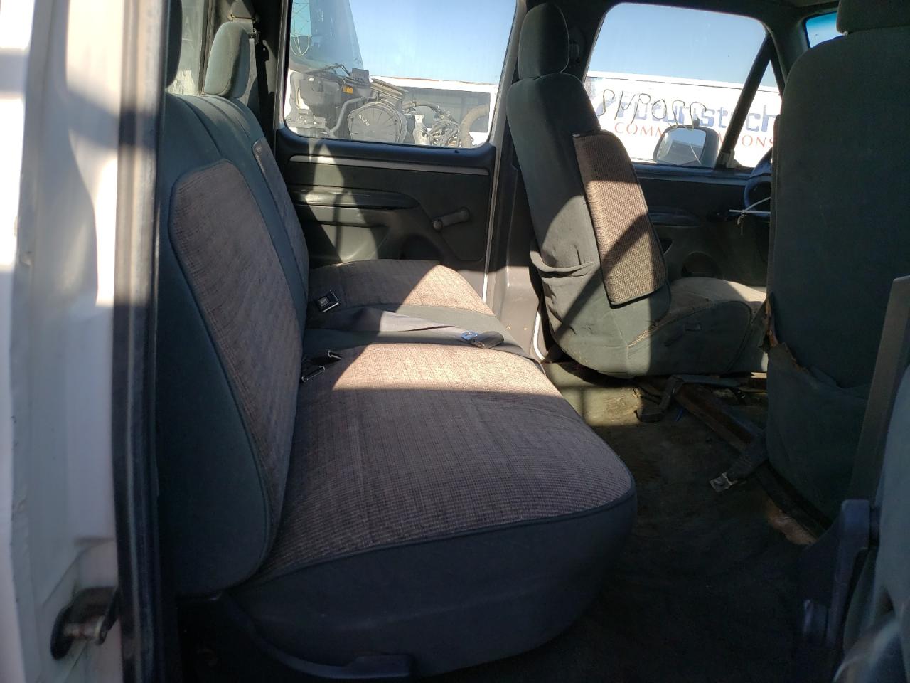 Photo 6 from auction – 1993 FORD F350 with VIN 2FTJW36GXPCA50514