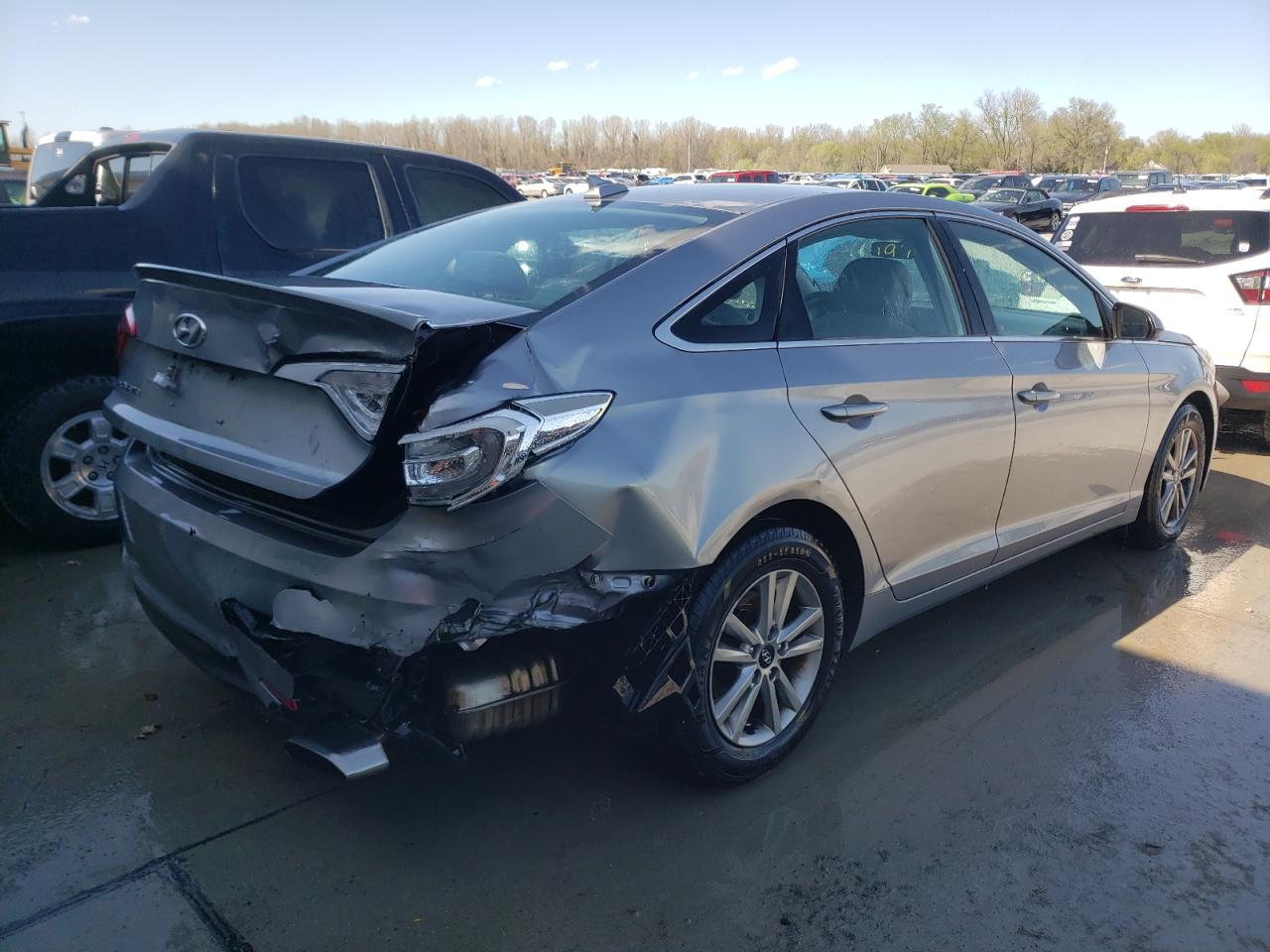 Photo 4 from auction – 2016 HYUNDAI SONATA SE with VIN 5NPE24AF0GH387916