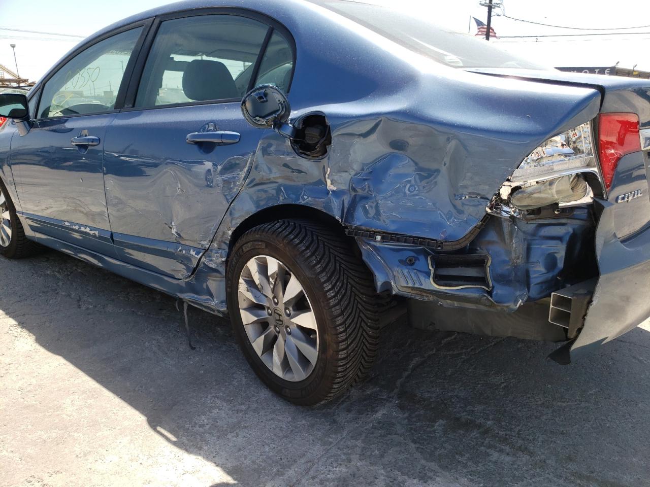 Photo 9 from auction – 2009 HONDA CIVIC EX with VIN 19XFA16839E000931